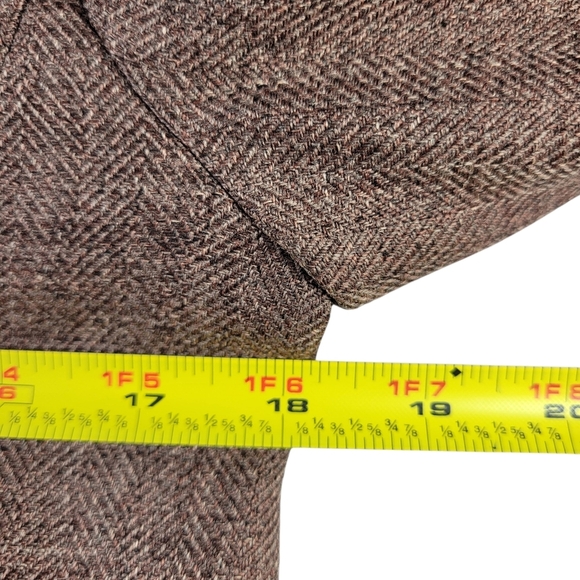 Sag Harbor Blazer Size 10P Brown Herringbone Hidden Buttons Cuffed Sleeve Vented - Picture 8 of 10
